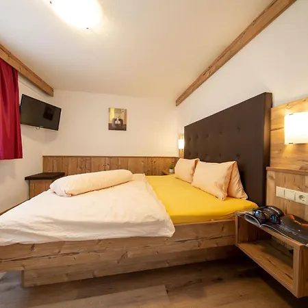 Апартаменты Gaestehaus Falkner Ignaz Зёльден